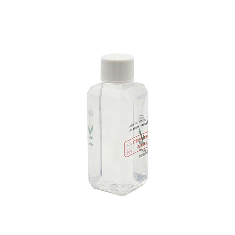 Screen cleaner, cleaning cloth, spray cleaner