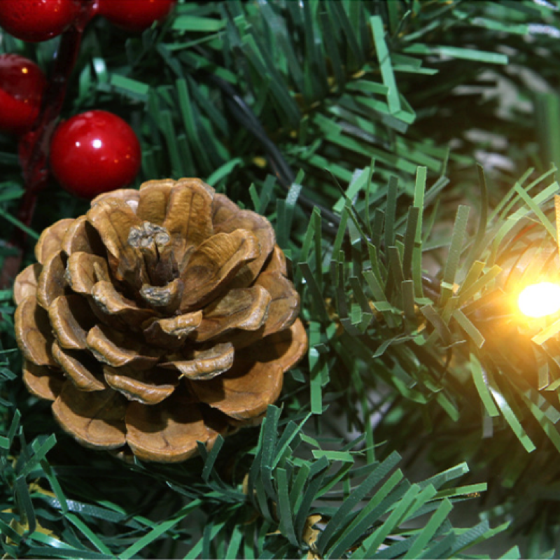 2.7-meter red berry rattan Christmas decoration PVC Christmas rattan with lights and battery box